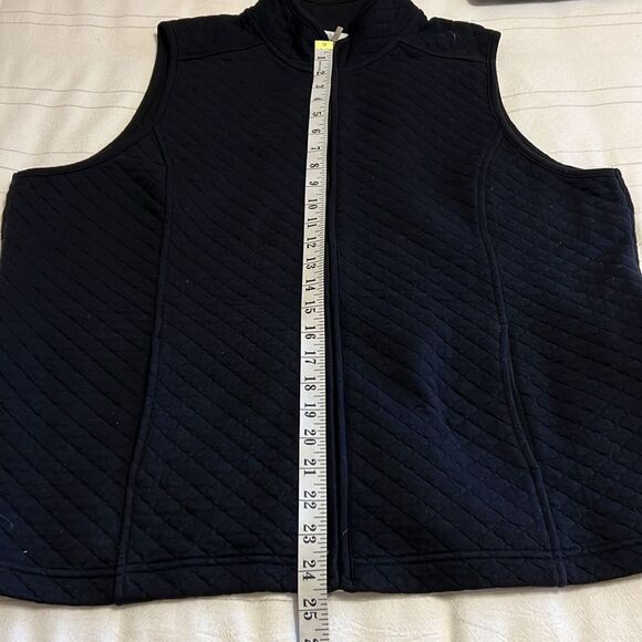 Croft & Barrow Quilted Cotton Vest - Picture 8 of 8